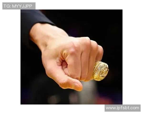 冠军旗号之下,2025冠军戒指的细节!
