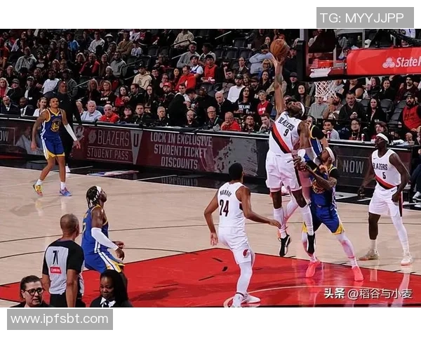 攻防两头都打出了现象级体现！开拓者后场新星真是完爆了勇士？